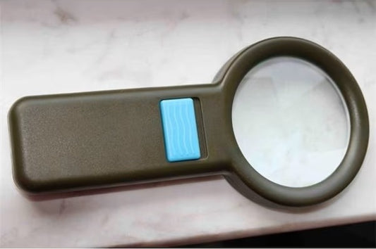 3x 10 LED Illuminated Pocket Magnifier