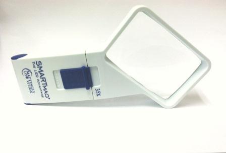 Left handed illuminated magnifier featuring a 3.5X aspheric lens for enhanced visibility.