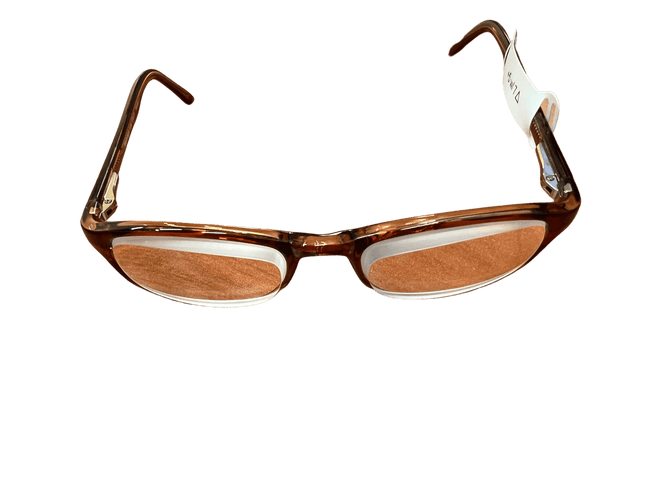 Prismatic spectacle glasses featuring spring hinges and no nose piece, perfect for vision enhancement.