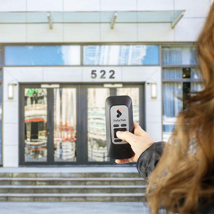 User using StellarTrek AI-powered OCR assistant near a building entrance labeled 522.